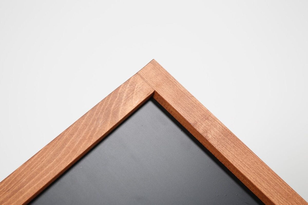 Kundenstopper Kreidetafel Wood WindPro – Hochwertig & günstig bei ShopDeca