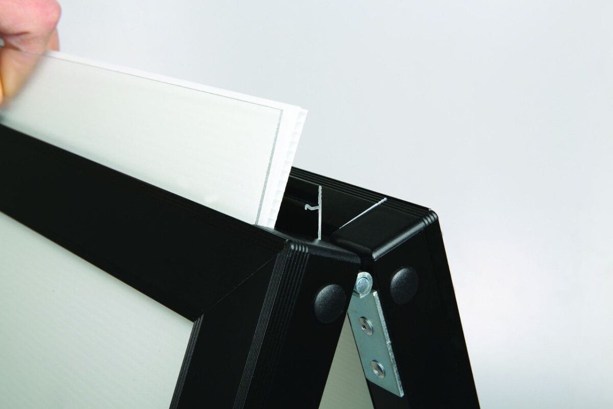 Kundenstopper Slide In, schwarz A1 – Hochwertig & günstig bei ShopDeca