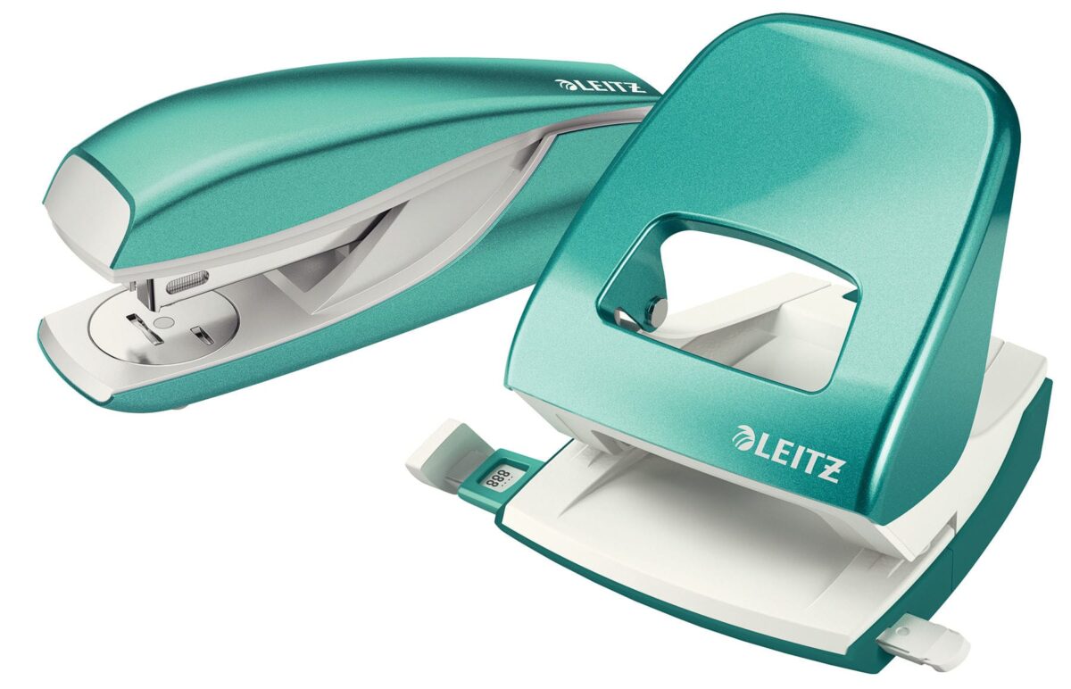 LEITZ Locher/Hefter WOW 5095 5095-10-51 eisblau, Bundle 30 Blatt – Hochwertig & günstig bei ShopDeca