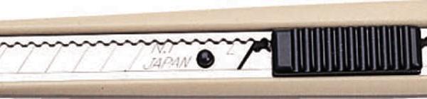 NT Cutter 9mm A-300RP mit Auto-Lock